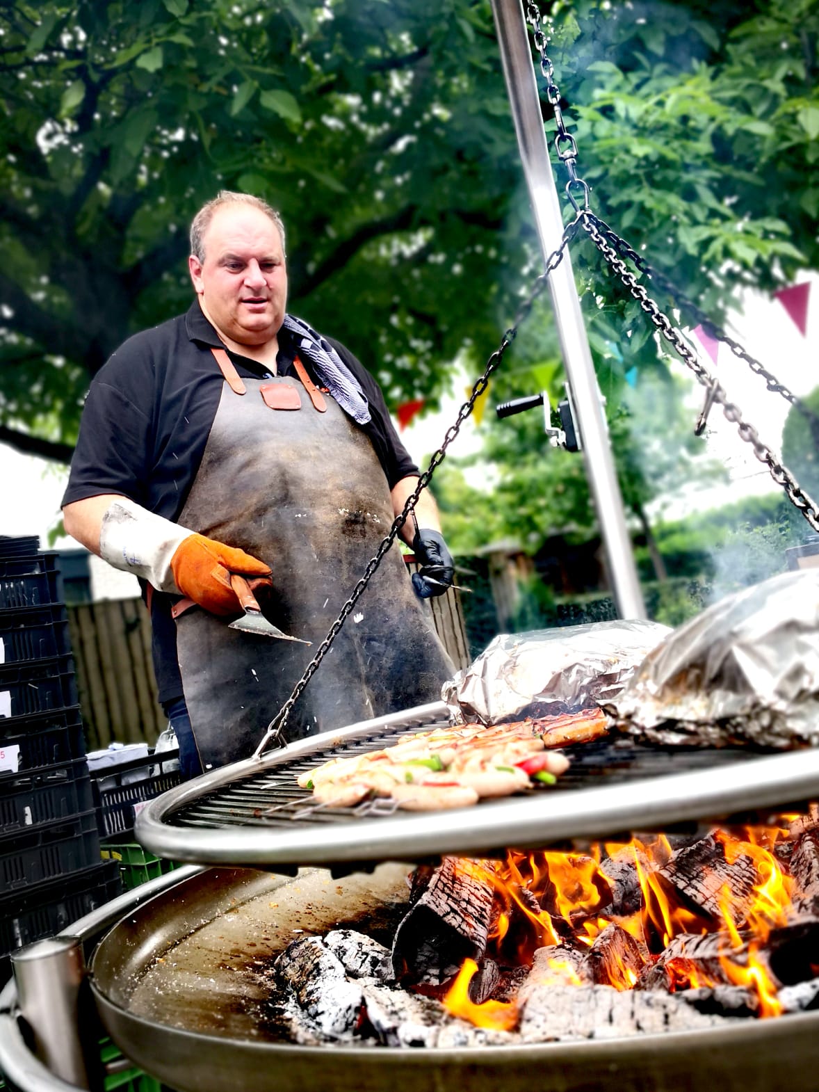 Sfeervol BBQen met de slingerbarbecue: Swingrill
